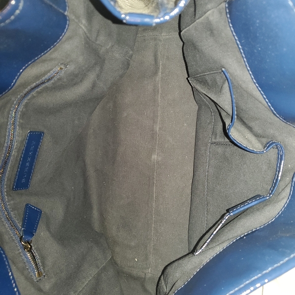 Authentic Burberry blue handbag. - Picture 5 of 10